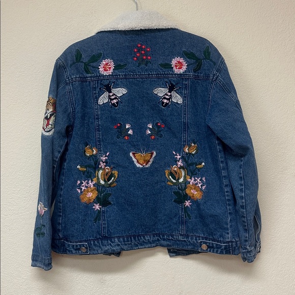 Belle Vere womans boho Embroidered Sherpa Lined denim jacket size S - Picture 5 of 5